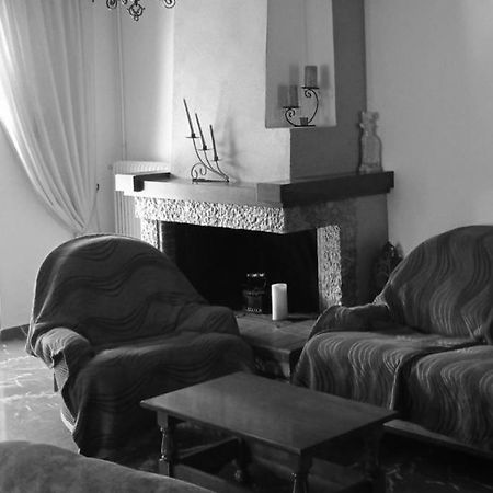 Paul'S House Apartman Veliész Kültér fotó